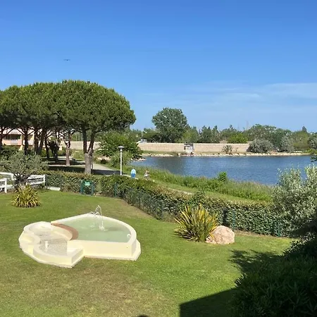Le Paul Emile Apartmán *